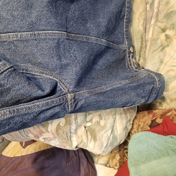 Ladies Levi Dark Denim Jacket Estate Item - Picture 9 of 10